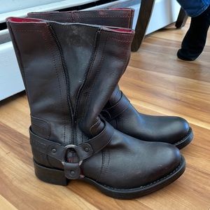 Liberto Black Boots NWOT size 8 / 39